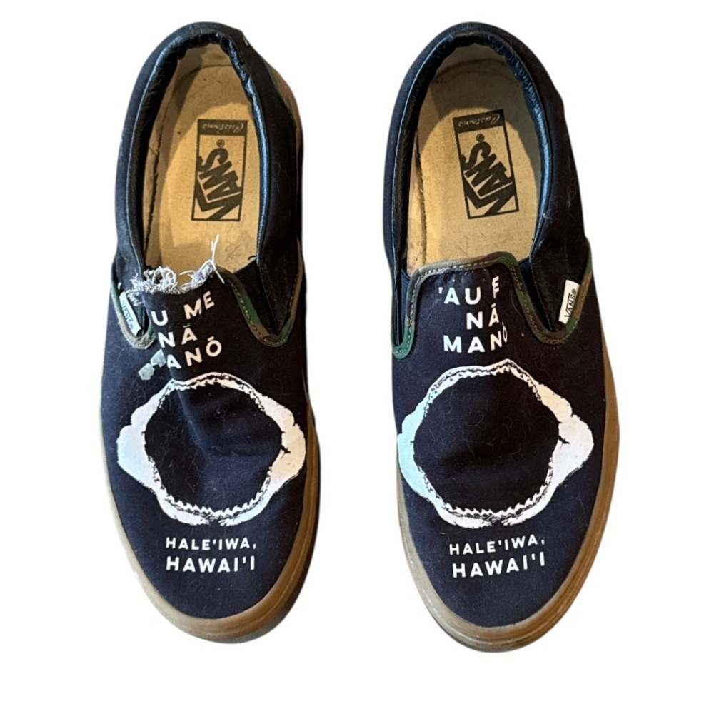 Vans Haleʻiwa Hawaii Shark Black & White Slip-On Sneakers Au Me Nā Manō Size 10